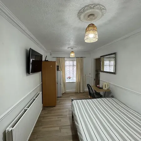 Oxborne Rooms Uk - 22 Seaton Лондон Экстерьер фото
